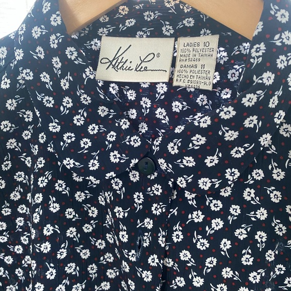 Floral button down shirt - Picture 2 of 4